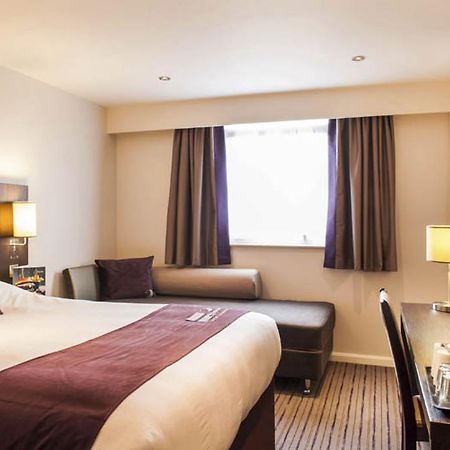 Premier Inn Dover Central - Eastern Ferry Terminal エクステリア 写真