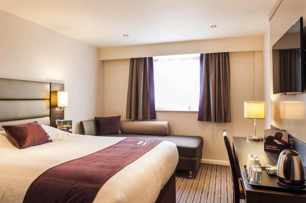 Premier Inn Dover Central - Eastern Ferry Terminal エクステリア 写真